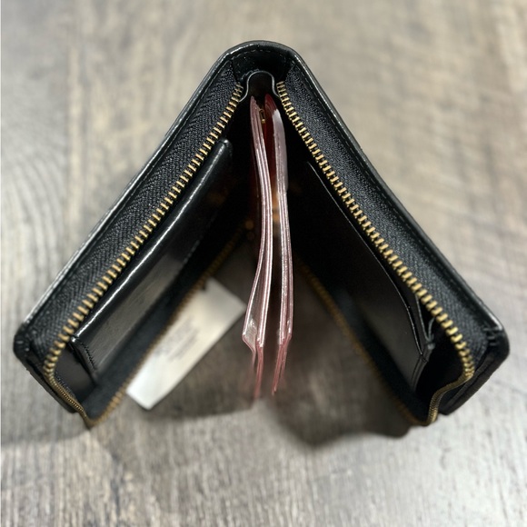 NEW | COMME des GARCONS Luxury Leather Zip Around Mens Wallet - Picture 8 of 12